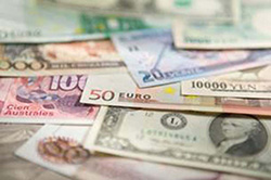 Блокування банками купівлі страховиками іноземної валюти завдають збитків національній економіці